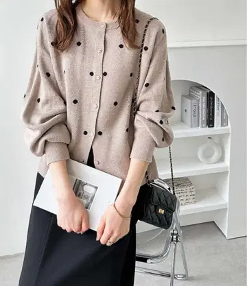 미사용 새상품 택 포함 GeeRA 도트 무늬 가디건 베이지 / LARGE