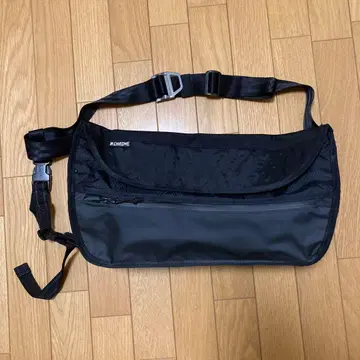 chrome 심플 메신저 백 블랙