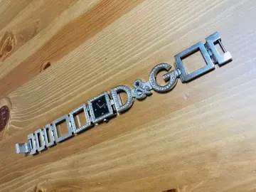 D&G 스톤 실버 손목시계