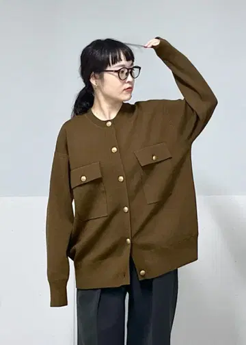 맨투맨 라이크 메탈 버튼 크루넥 가디건