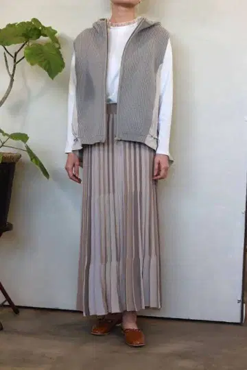 Trois 트로와 니트 후드 베스트 그레이지