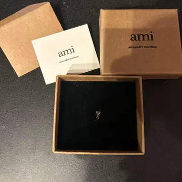 ami 심플 귀걸이 (한쪽 귀용)