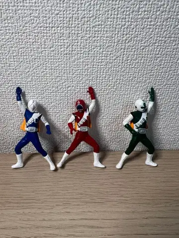 골동품 잭커 전격대 미니 피규어 3개 가챠