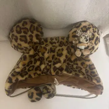 미니 레오파드 무늬 귀도리 모자