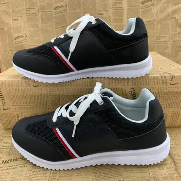 새상품 남성용 26.0cm 경량 쿠션 클래식 스니커즈 블랙 2153