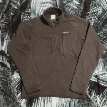 Patagonia 플리스 하프 지퍼 스웨터 다크 브라운