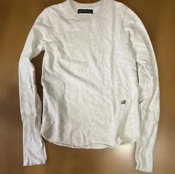 매디슨 블루 원 포인트 마크 맨투맨