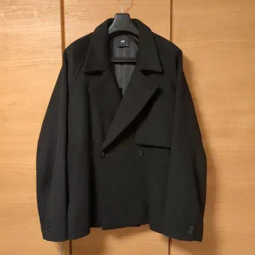 HARE 블랙 울 피코트