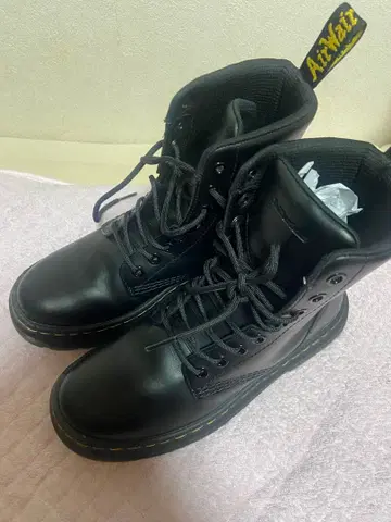 닥터 마틴 크루슨 8홀 UK3 22cm