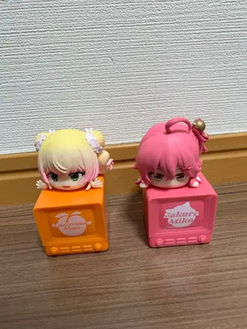 히카케 피규어 Vol.5 사쿠라 미코 & 모모스즈 네네 상자 없음