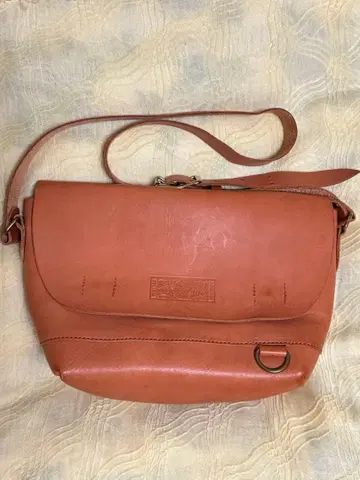 가죽 숄더백 카멜 JAPAN MADE 남성용 여성용