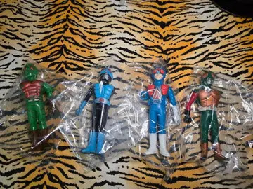 당시 물건 포피 가면라이더 V3 아마존 외 미니 소프트 비닐 4체 정크