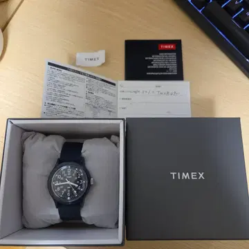 TIMEX 네이비 손목시계 (쿼츠)