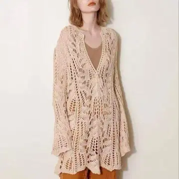 AEWEN MATOPH 이우엔마토프 롱 슬리브 니트 블랙