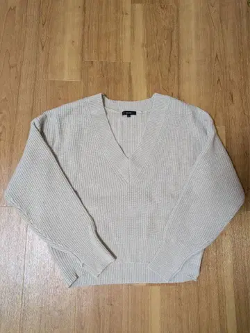 allreville/알아바일 램스울 V 니트