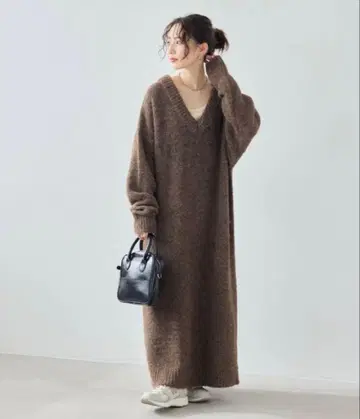 FREAK'S STORE 미니 부클레 V넥 니트 원피스