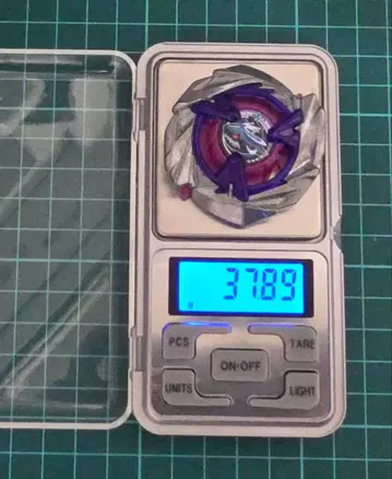 [ 고중량 ] 블레이드 단품 샤크스케일 4-50UF 베이블레이드X