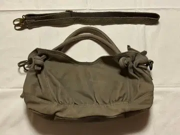 그레이 핸드백 탈부착 가능 스트랩 포함