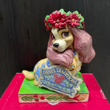 디즈니 101마리 강아지 이야기 레이디 피규어