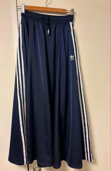 adidas 롱 새틴 스커트