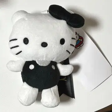헬로키티 50주년 마스코트 참 화이트 블랙 아베일 한정판 산리오