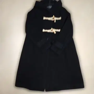 후드 부착 블랙 울 코트