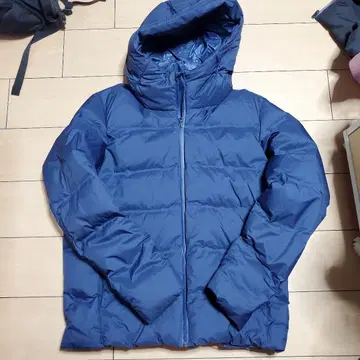 유니클로 다운 자켓 XL 심리스 다운 후드티! 유니클로
