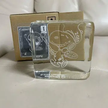 긴자 미츠코시 스누피전 CRYSTAL BRICK 스누피