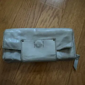 그레이 가죽 장지갑