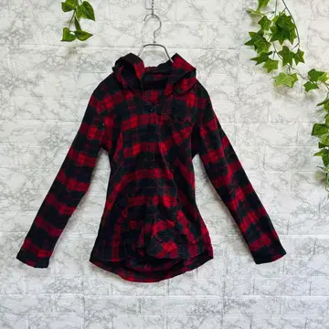 빨간색과 검은색 체크 후드 부착 후드티 프론트 오픈 남녀 공용