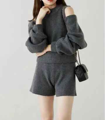 Chico 치코 어깨 트임 니트 셋업 그레이 가을/겨울