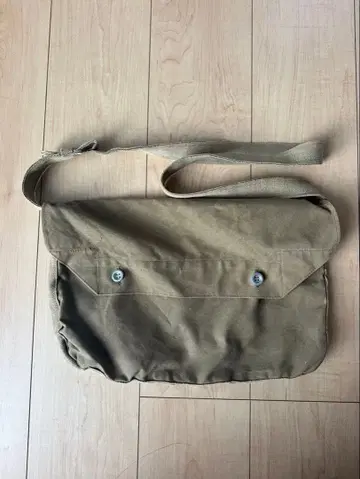 프랑스군 브레드 백