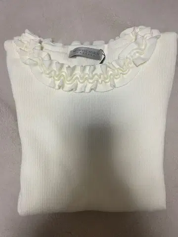 엠프리미어 프릴 리브 니트 풀오버 새상품