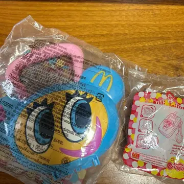 헤이세이 레트로! 맥도날드 나카무라 군 백, 핸드폰 완구 세트