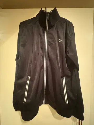 NEW ERA 블랙 풀집 자켓 가을 상품