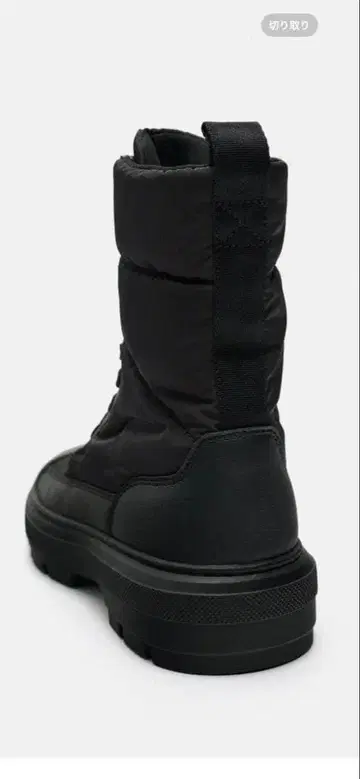 ZARA 퀼팅 하이컷 스니커즈