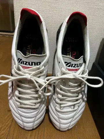 미즈노 모렐리아 네오 축구화