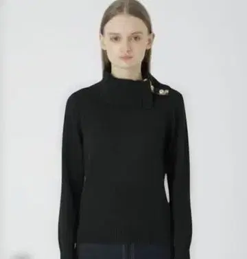 블루 레이블 크레스트브릿지 38 블랙 터틀넥 니트
