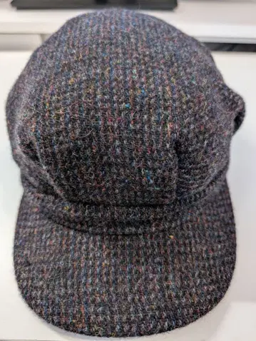 다크 그레이 울 혼방 헌팅 캡