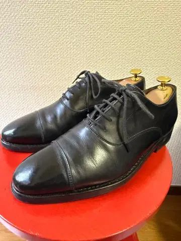 잘란 스리와야 가죽 신발 25cm