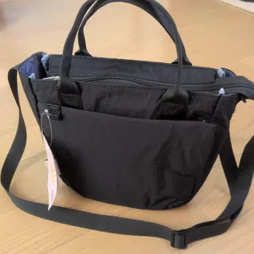 새상품 워크맨 5 포켓 블랙 숄더백 완판템