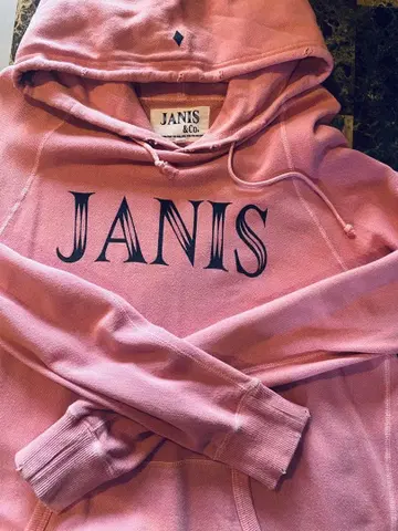JANIS & Co. 후드티