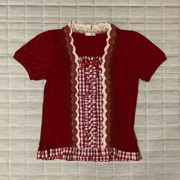 [ 미사용 새상품 ] 빨간색 체크 무늬 반팔 상의