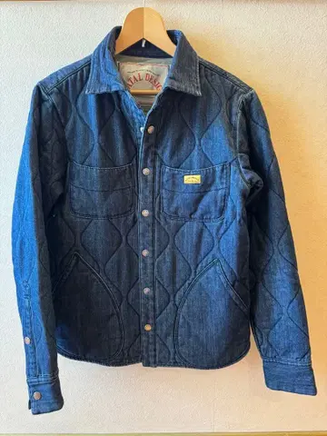 [ 네이탈 디자인 ] 퀼팅 셔츠