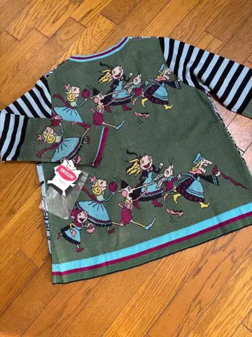 새상품 알베로베로 인기 앨리스 시리즈 니트 가디건 올레볼레라