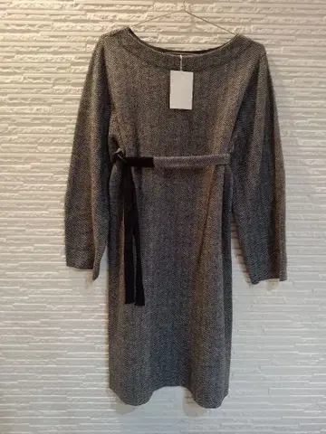 미사용 새상품 택 포함 자유구 무릎 아래 기장 사이즈 40 울 100