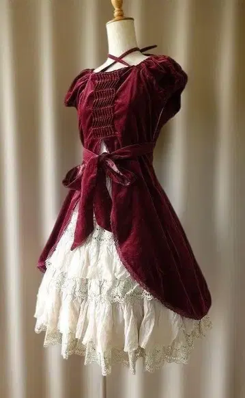 2004년작 일본제 빅토리안 메이든 벨벳 JSK