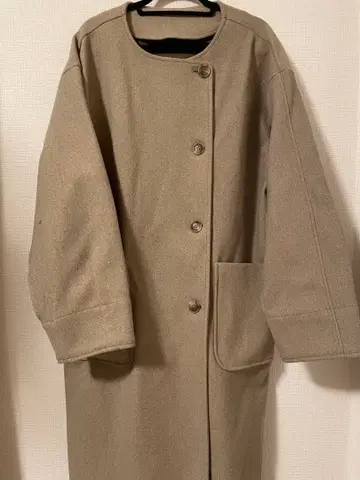 베이지 롱 코트