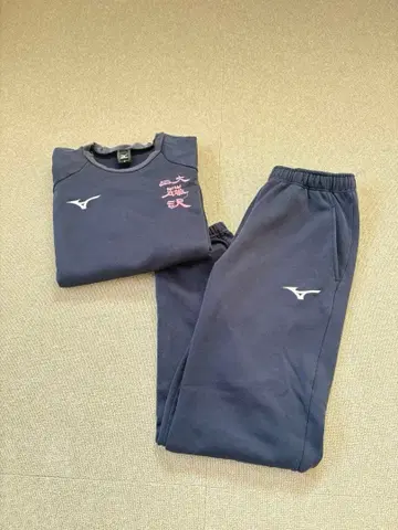 니치다이 후지사와 맨투맨 상하의 세트