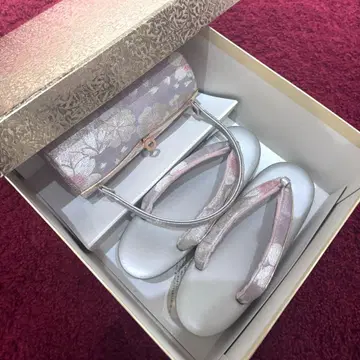 연보라색 꽃무늬 일본 의류용 백과 조리 세트 후리소데 성인식